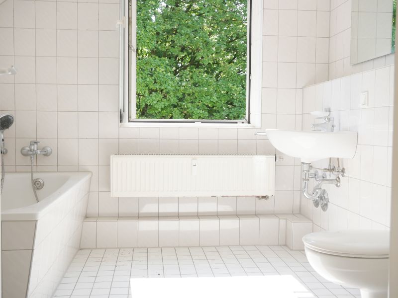 Helle Wohnung im Dachgeschoss - Photo 1