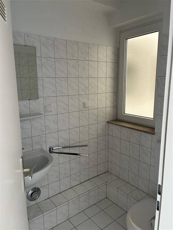 Schöne 2 Zimmer Wohnung in Ronsdorf - Photo 2