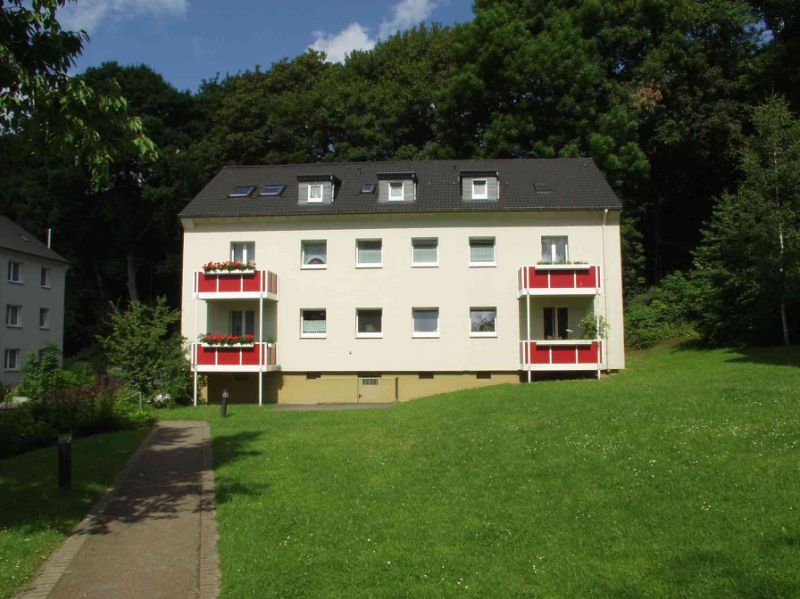 Renovierte Dachgeschosswohnung in Varresbeck! - Photo 2