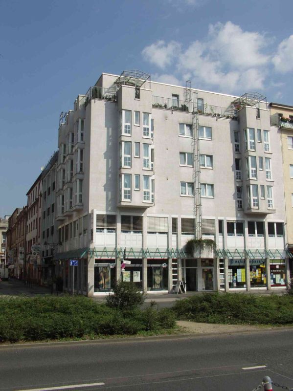 Altengerechte Wohnung am alten Markt! WBS ab 60 Jahre erforderlich - Photo 2