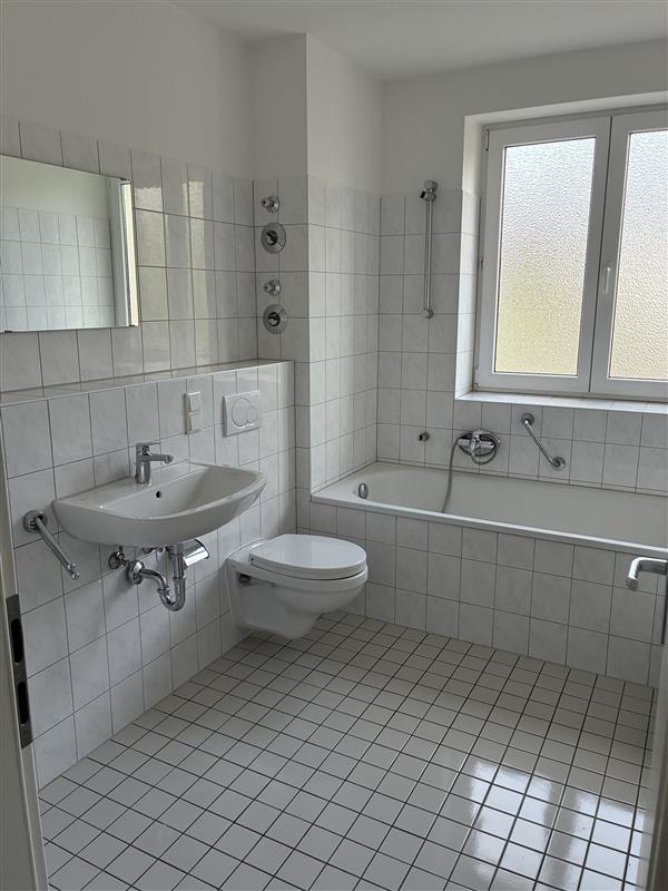 2-Zimmerwohnung nur mit WBS! - Foto 2