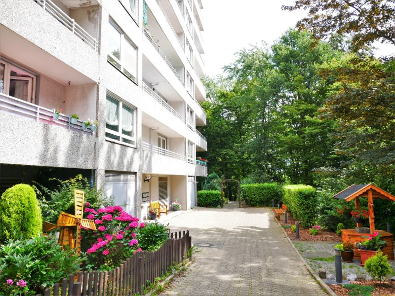 frisch modernisierte 3 Zimmerwohnung mit Balkon am Röttgen! - Photo 2