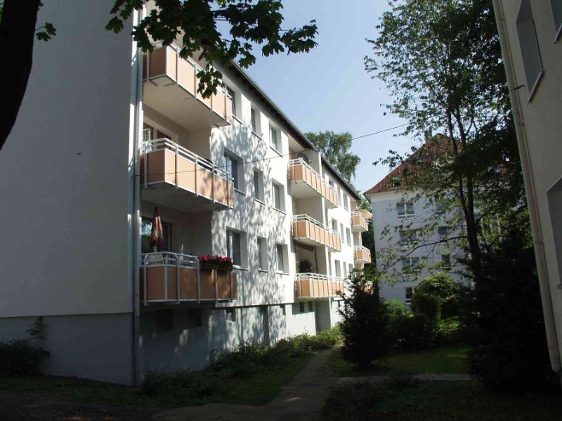 Ruhig und trotzdem Stadtnah - Renovierte Erdgeschosswohnung mit Balkon und Tageslichtbad - Foto 2