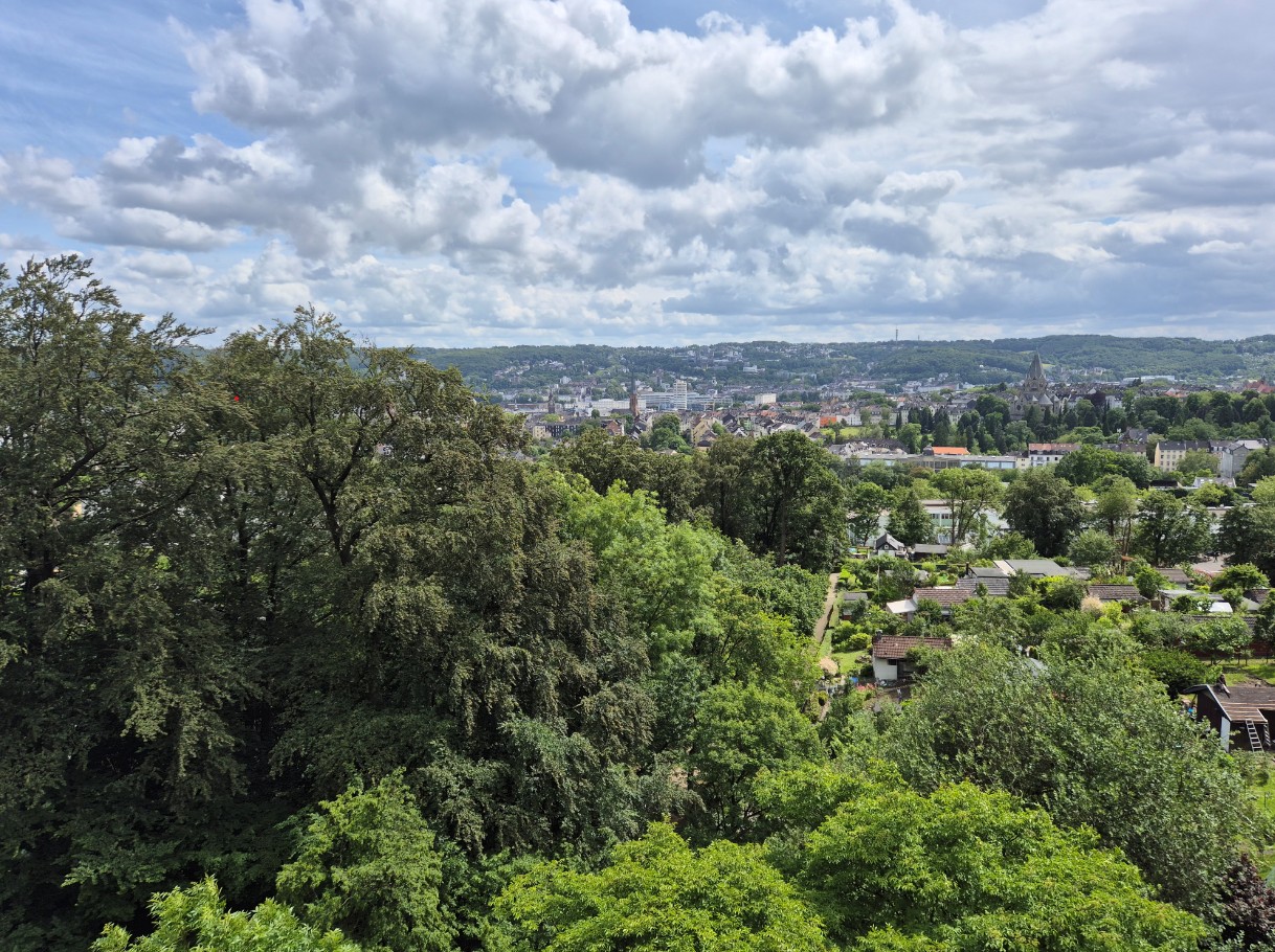 Traumhafter Weitblick und modernisierte 2-Zimmerwohnung dazu. - Photo 4